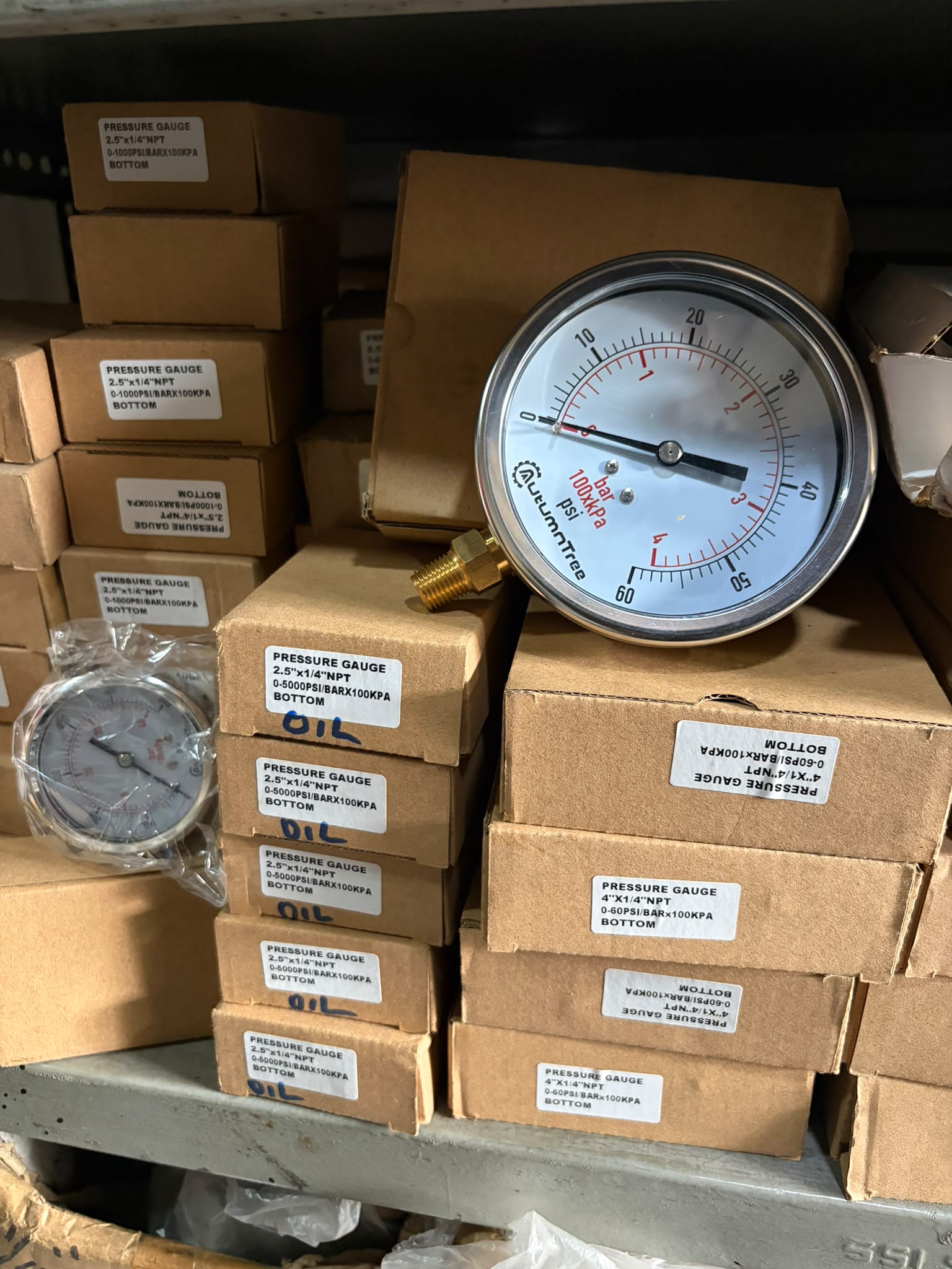 A hydraulic pressure gauge used in testing